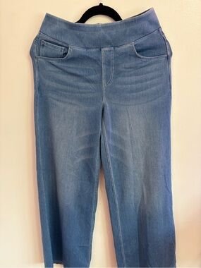 Wide-Leg Pull-On Jeans in Light Blue